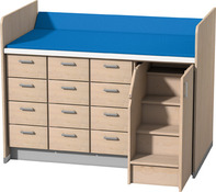Commode met 12 laden, uittrekbare opstaphulp en deur