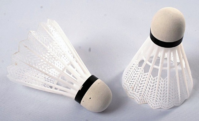 Racket - Badminton - Shuttles 6st