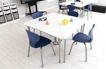 Tafel - Metaal - Moove - Driehoekig