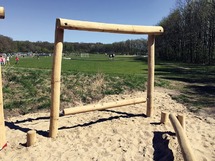 Balanceerboom met touw
