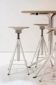 Kruk - Metaal - Atlas - Hoog 60-72 Cm