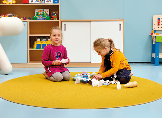 Tapijt - Rond - Met Festonrand - 300 Cm X 300 Cm - Garnet - Per Stuk