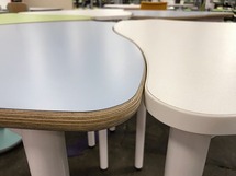 Tafel - Combinatie - Golf - Multiplex Tafelblad - 52 cm - onderstel ral 1018 (geel) - blad beuk - per stuk