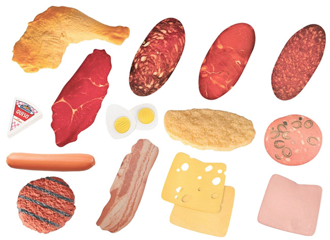 Speelgoed - Imitatievoeding - Miniland - Charcuterie - Vleeswaren - Kaas - Ei - Set Van 16 Assorti