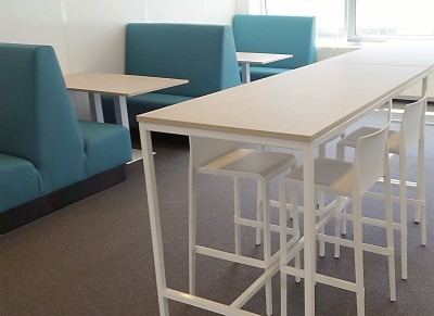 Tafel - Toogtafel - Metalen Onderstel - 160 Cm X 80 Cm X 90 Cm - Onderstel Ral 7037 (donkergrijs) - Blad Beuk - Per Stuk