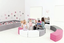 Poef - Afgerond - Lang - 128 cm x 40 cm x 35 cm - beige - per stuk