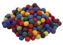 Loose parts - vilt - regenboog balletjes - set van 240