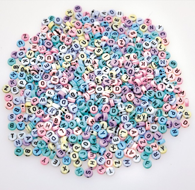 Kralen - Alfabet - Pastel 750st
